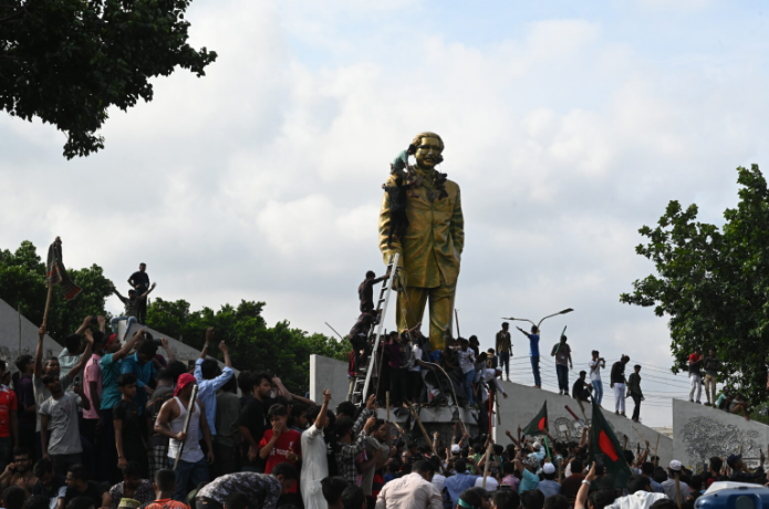 SK. MUJIB: DIMUNITION OF AN ICON